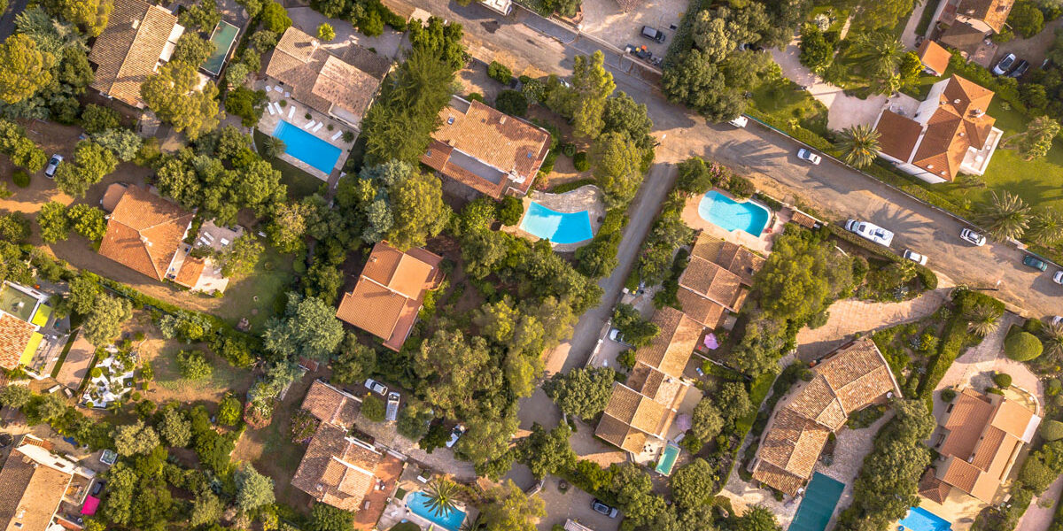 luxury-villas-with-swimming-pools-crop-2023-11-27-05-23-08-utc